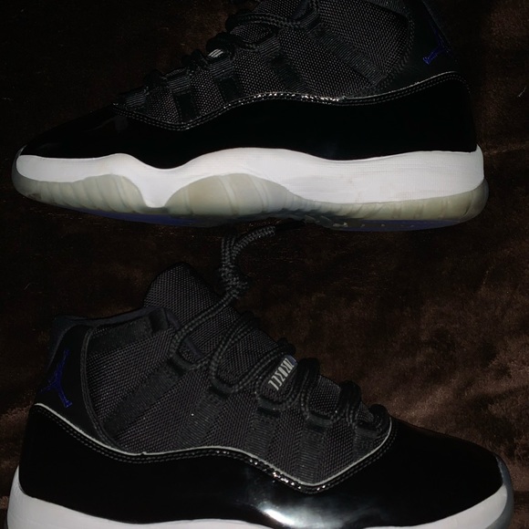 Air Jordan 11 Retro ‘Space Jam’ 2016 - Picture 2 of 5